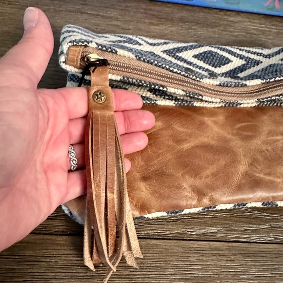 NWT Genuine  leather clutch - Picture 7 of 10